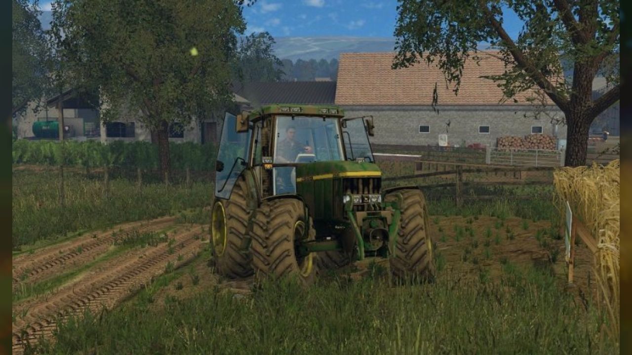 John Deere 6810