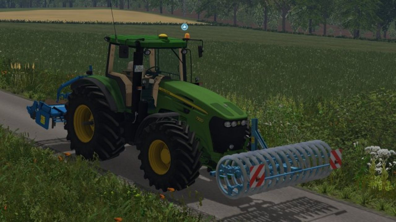 John Deere 7920