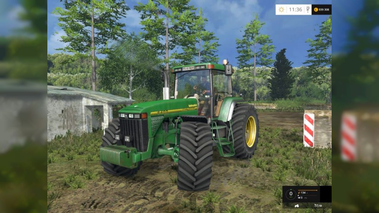 John Deere 8400