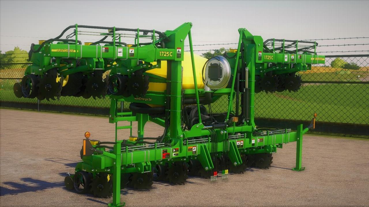 1725C 12 Row Planter