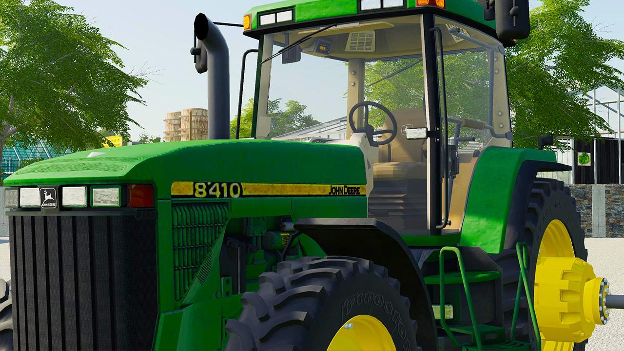 John Deere 8400