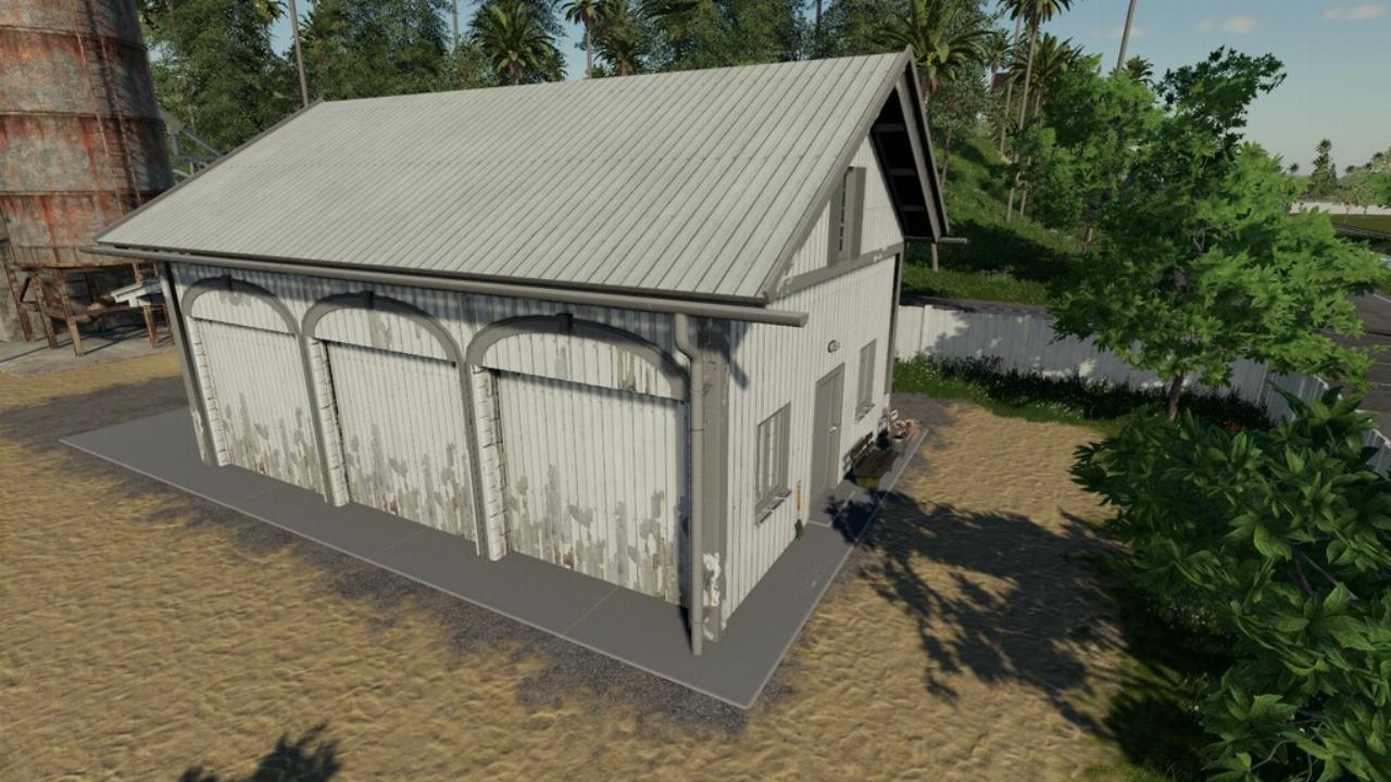 Farmhouse Garage With Working Doors And Light