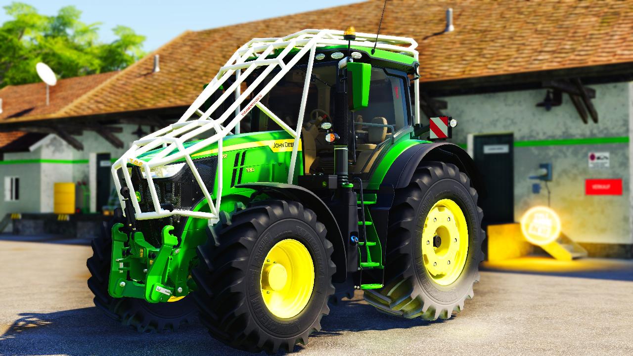 John Deere 7R forest