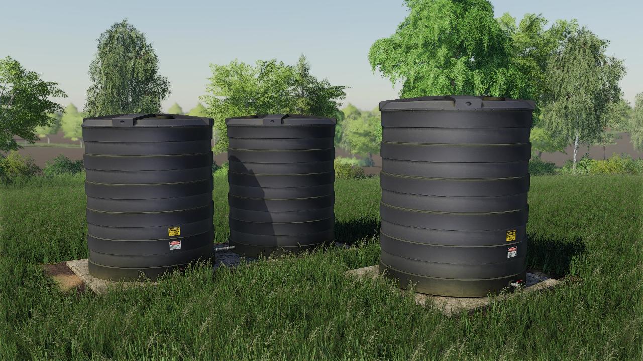 Liquid fertilizer tank