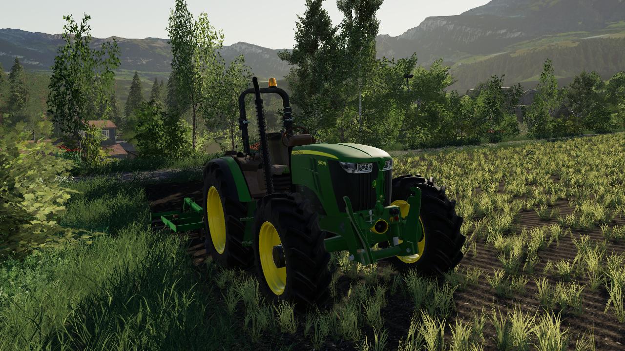 John Deere 5100M