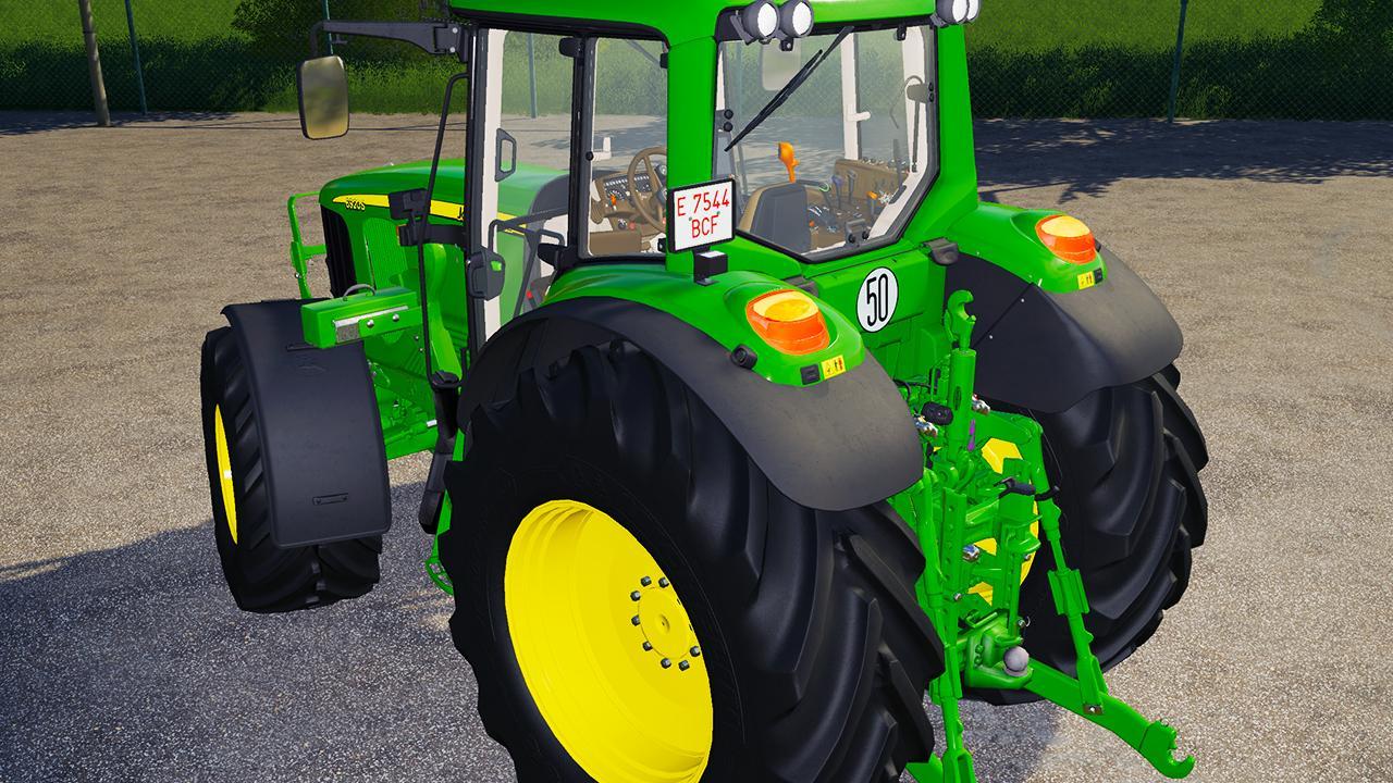 John Deere 6020