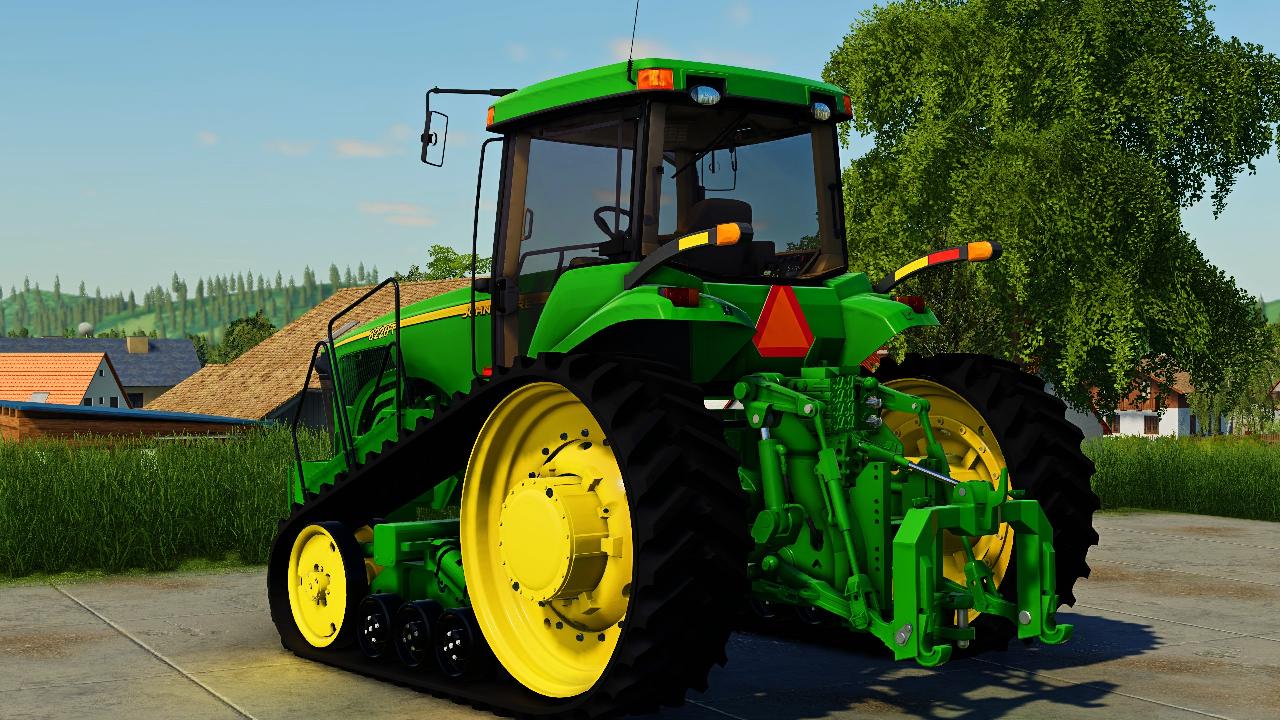 John Deere 8020T