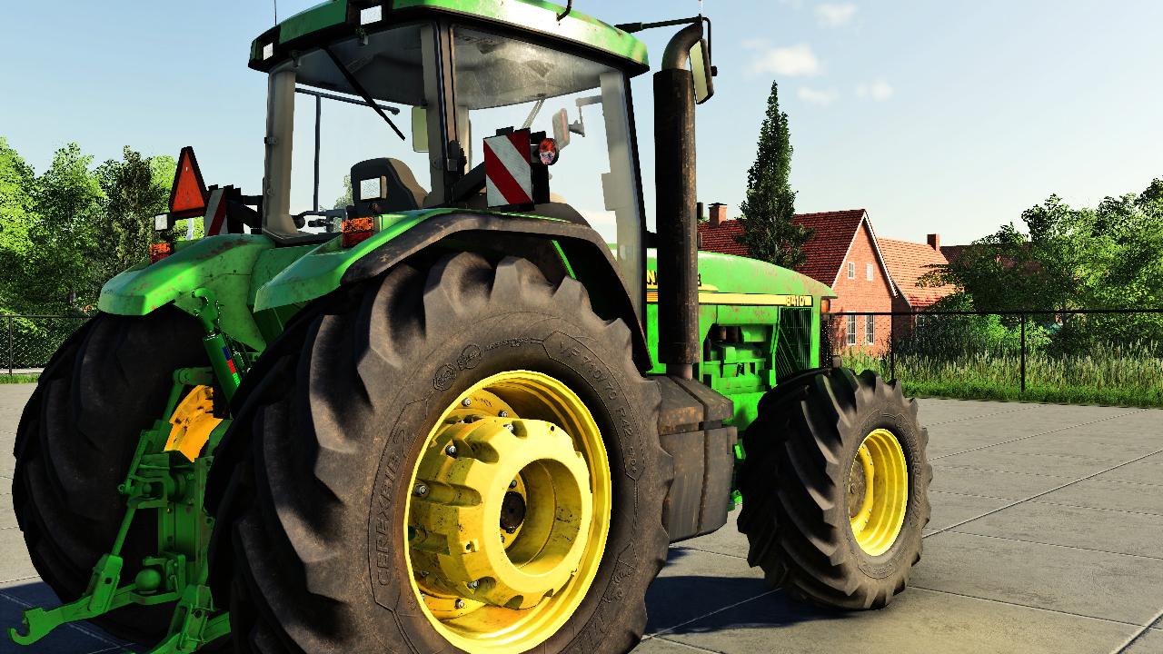 John Deere 8400 Series