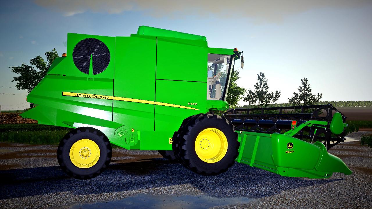 John Deere S440