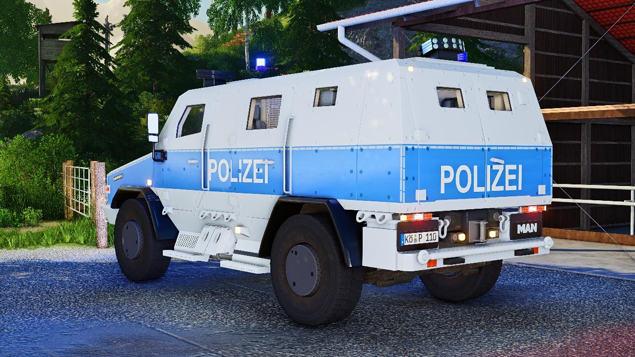 Man Suvrivor R Polizei