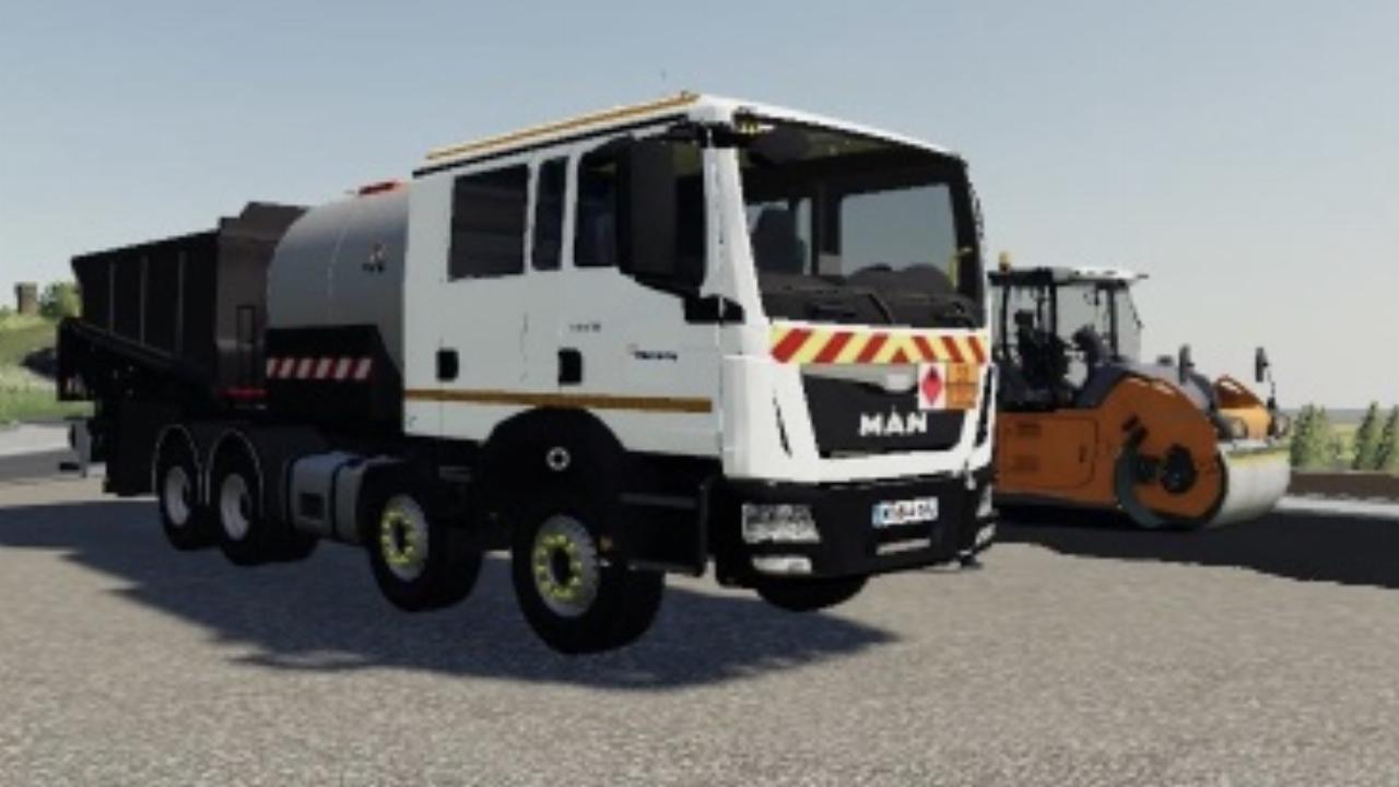 Man gravel truck