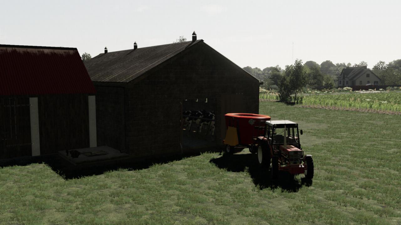 Medium Old Cowshed Without Pasture