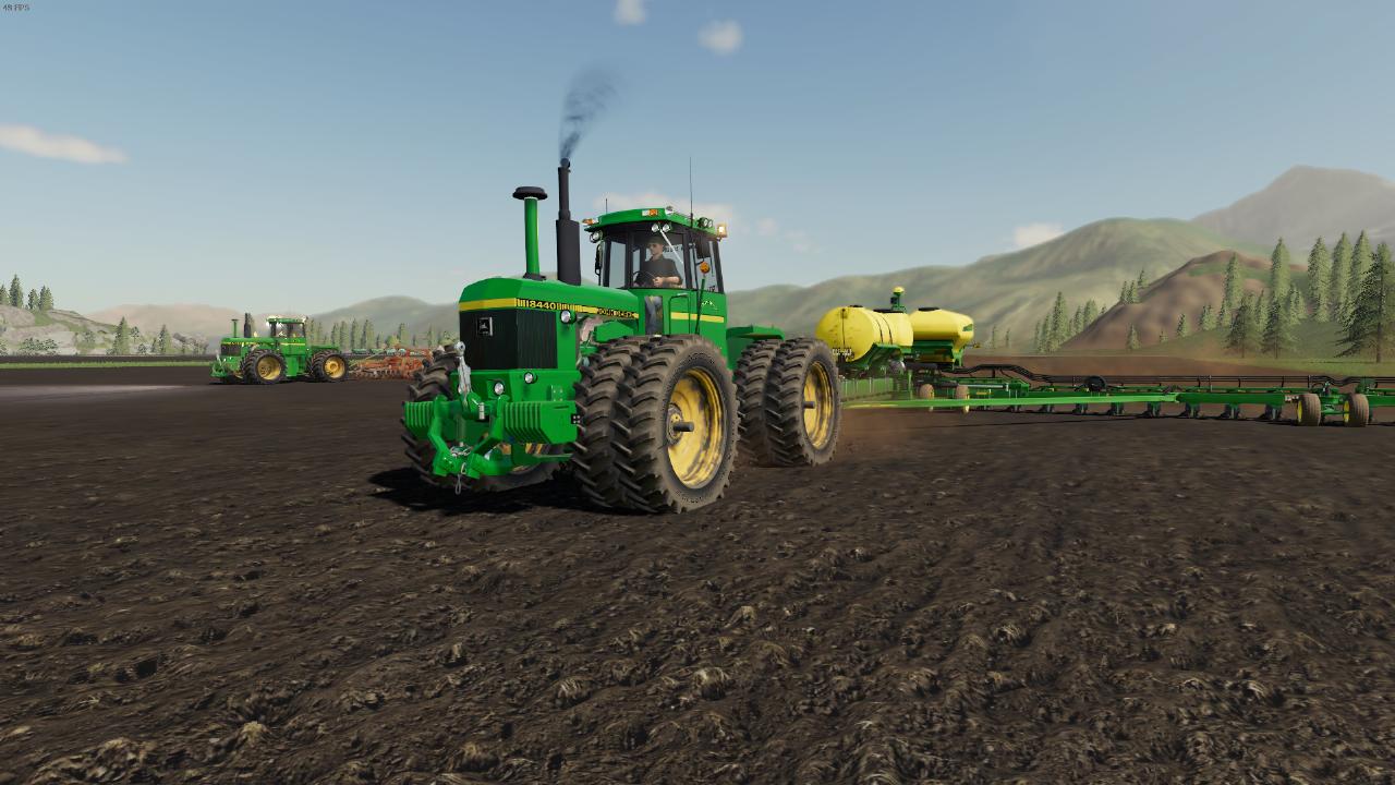 John Deere 8440