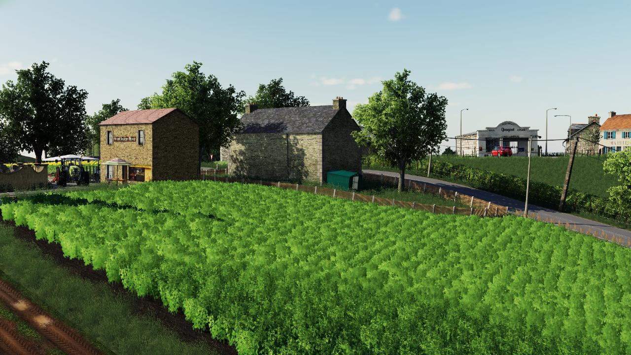 Beginning of the village and surrounding fields ๐