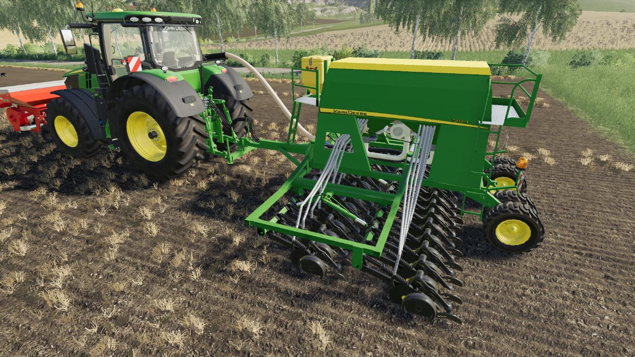 John Deere Seeder