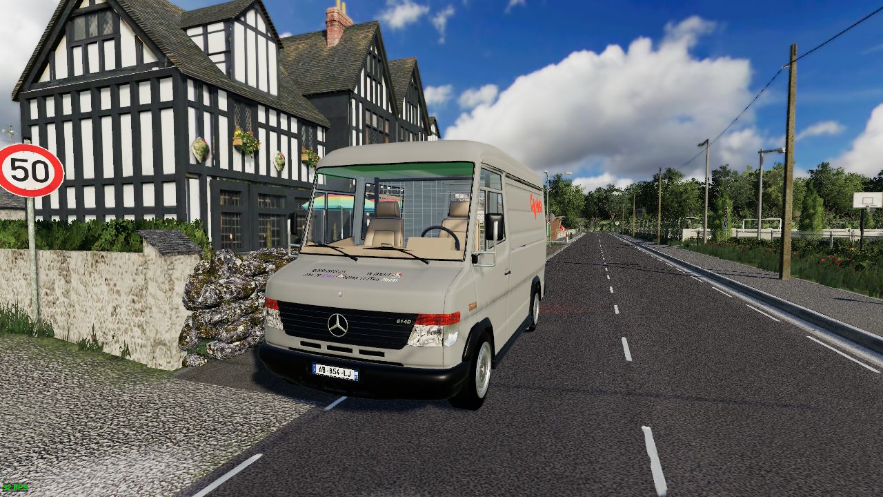 MERCEDES VARIO 614D - CAPFUN CAMPING