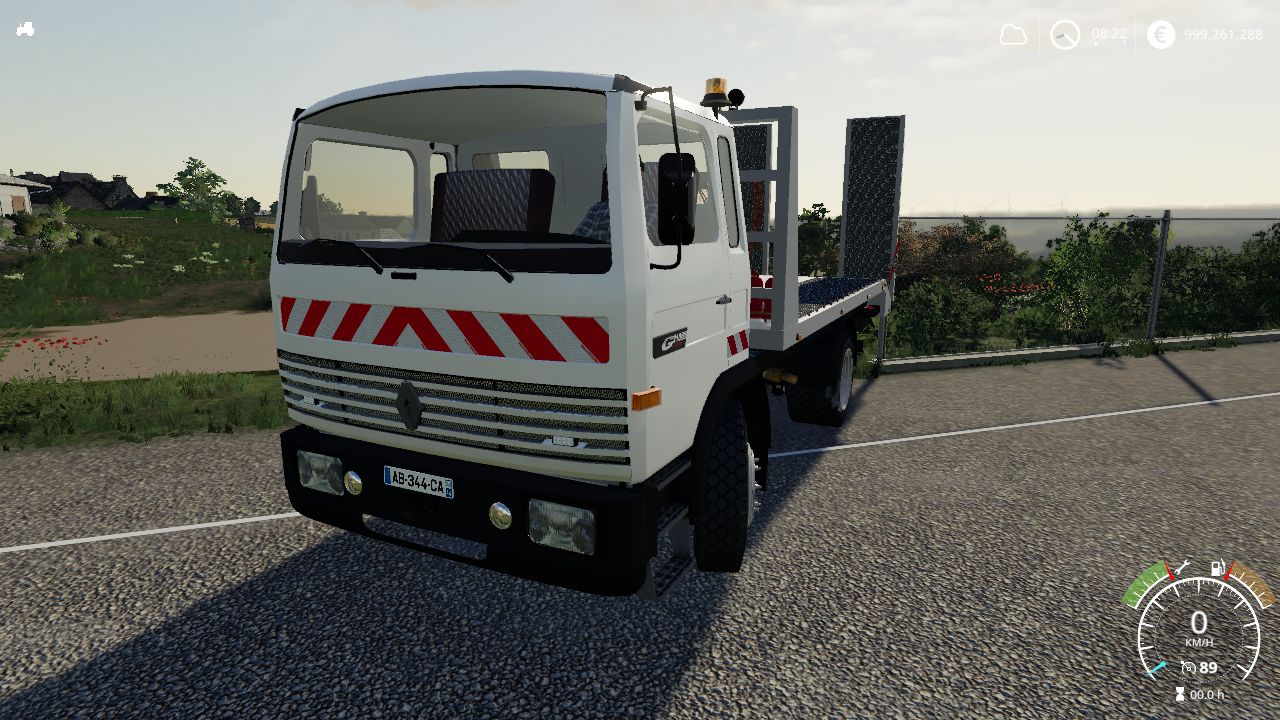 Renault G210 tow truck