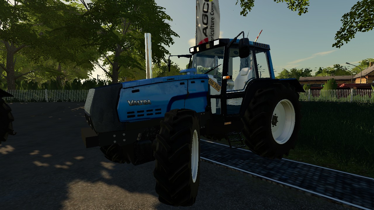 Valtra 8400