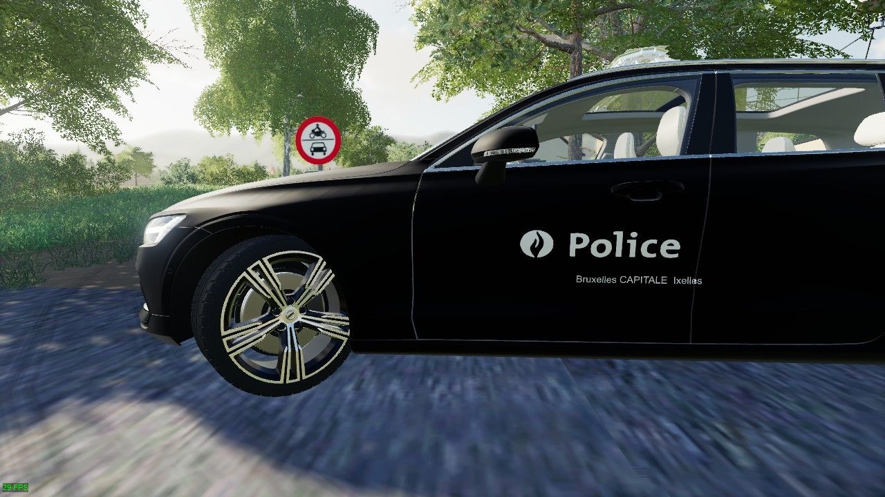 Volvo V60 - Nicht gekennzeichnete belgische Polizei