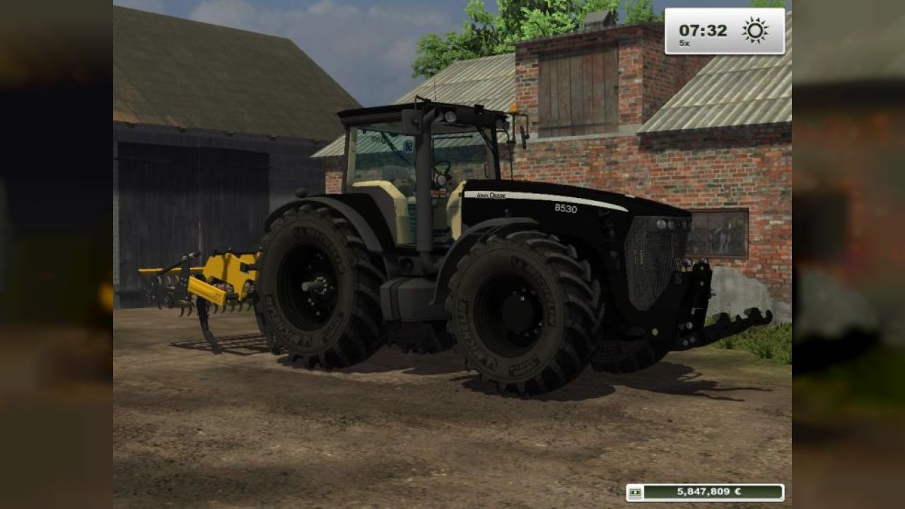 John Deere 8530 Black