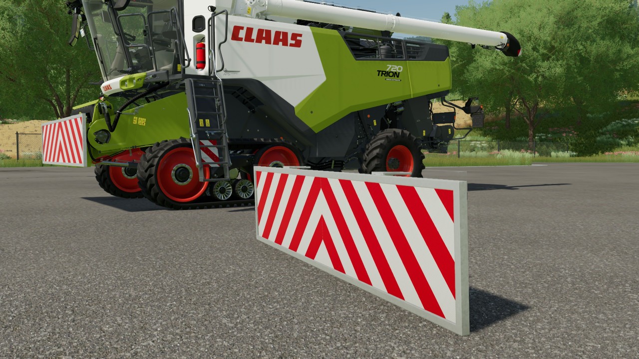 Claas combine harvester front guard