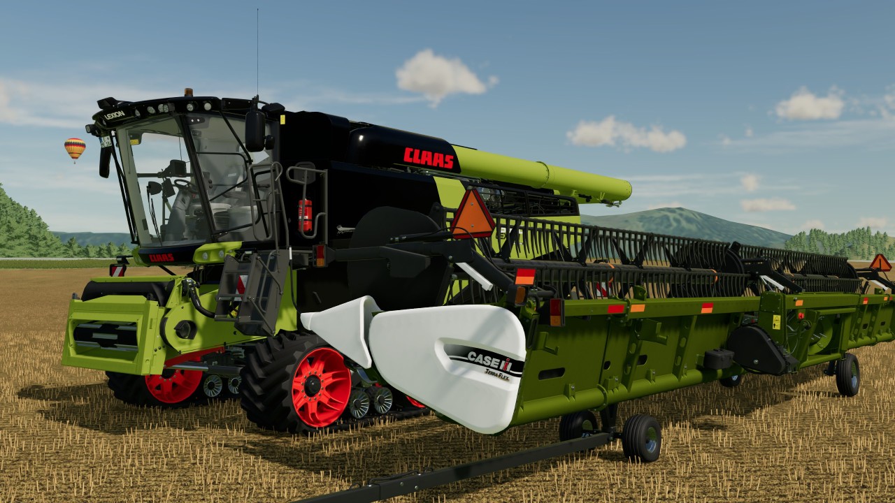 Claas Lexion 8900 & Case IH Draper 3162