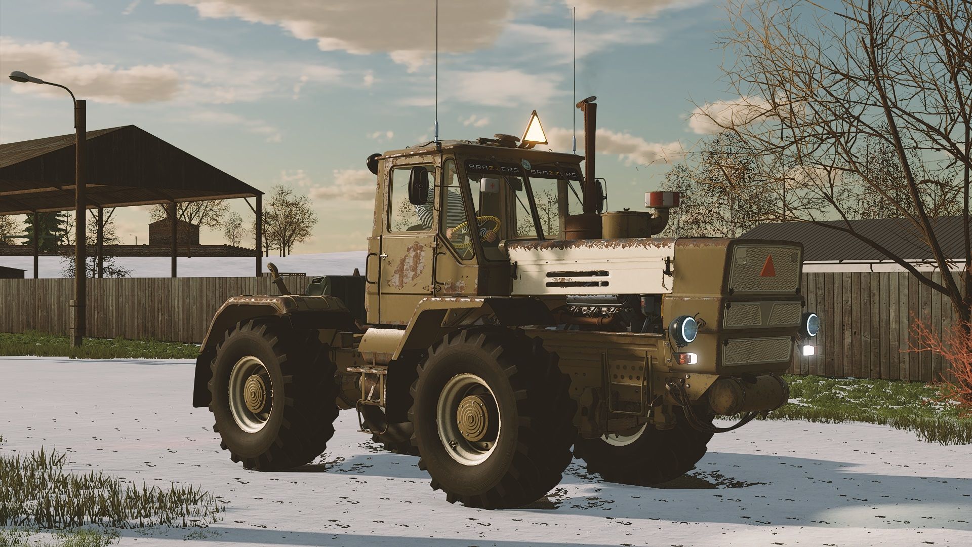HTZ T-150K V8