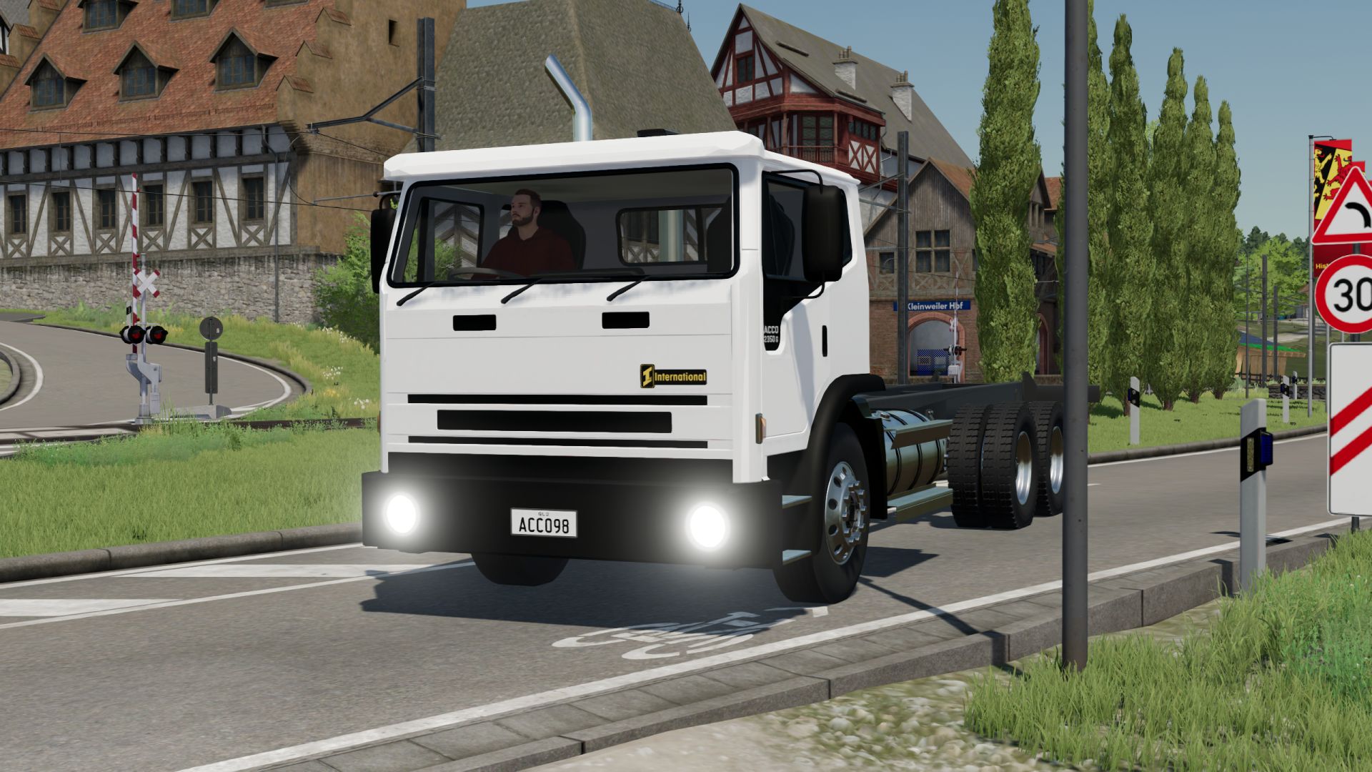 International Acco 2350G