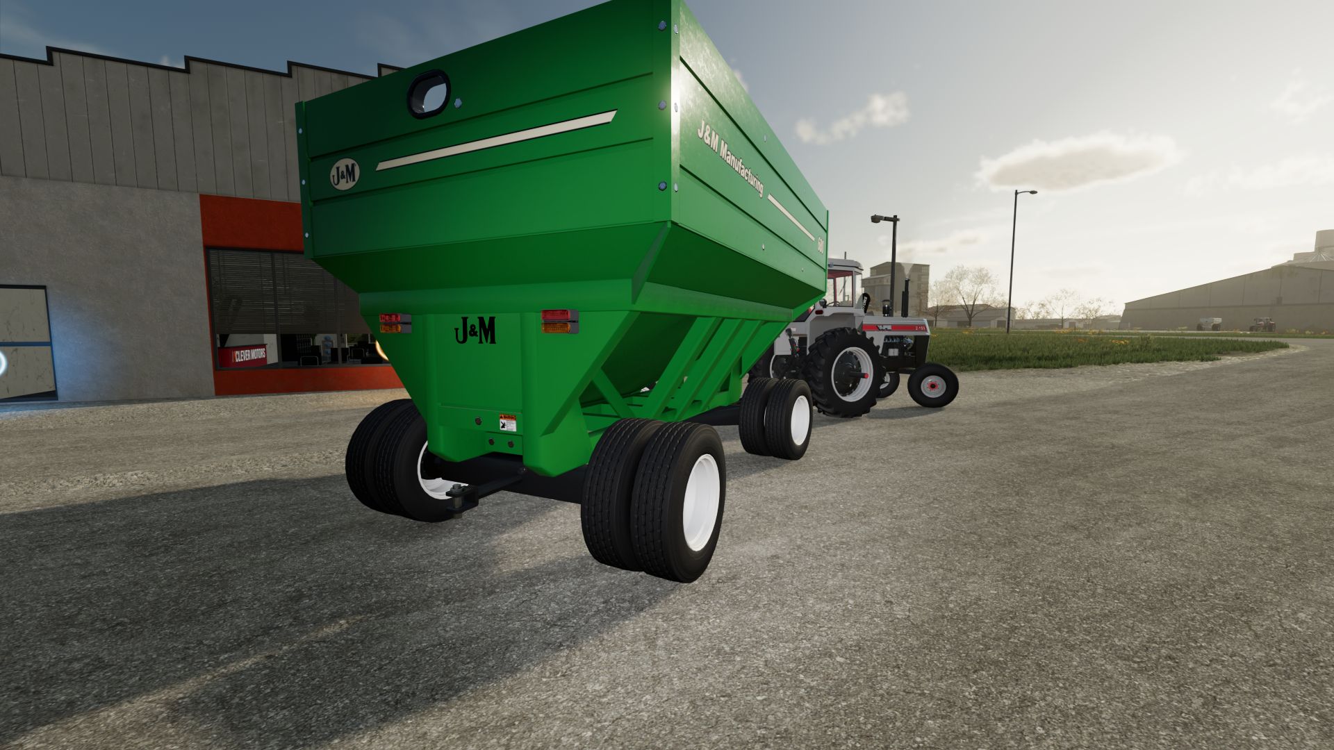 J&M 680 Gravity Wagon