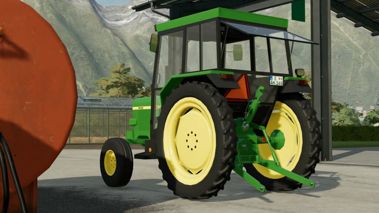 John Deere 1630 i narzędzia