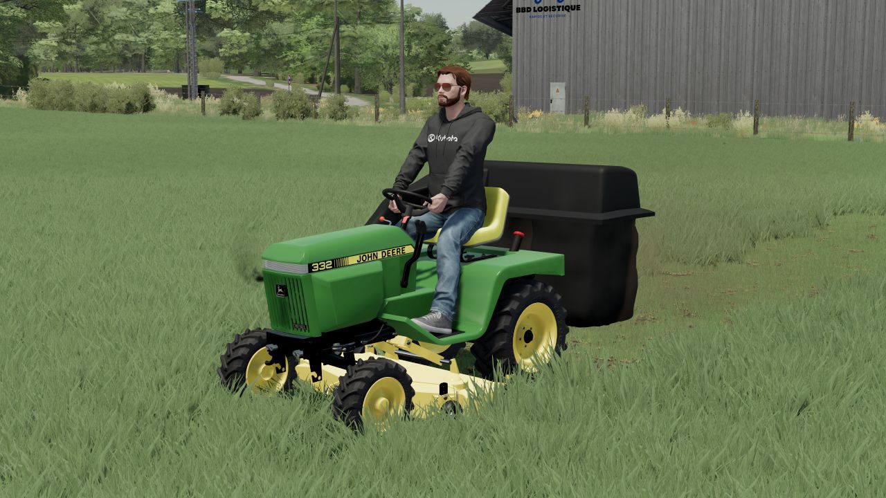 John Deere 332