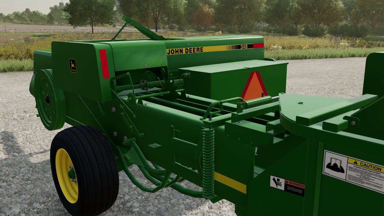 John Deere 348 presse