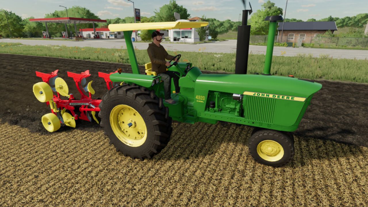 John Deere 4320