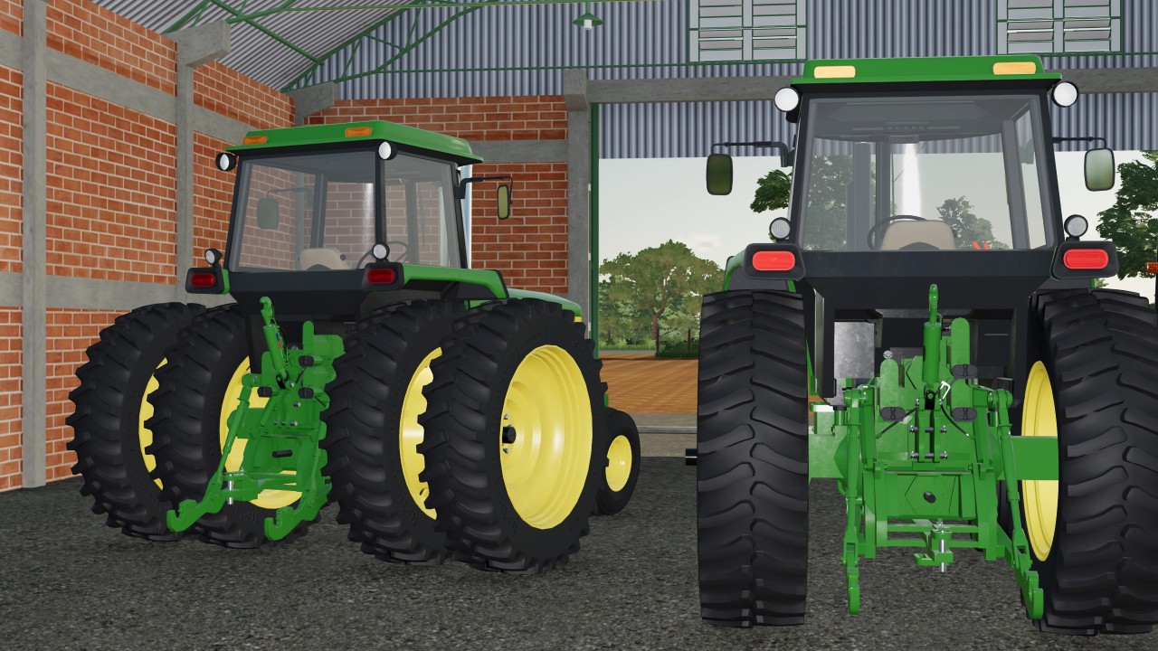 John Deere 4440