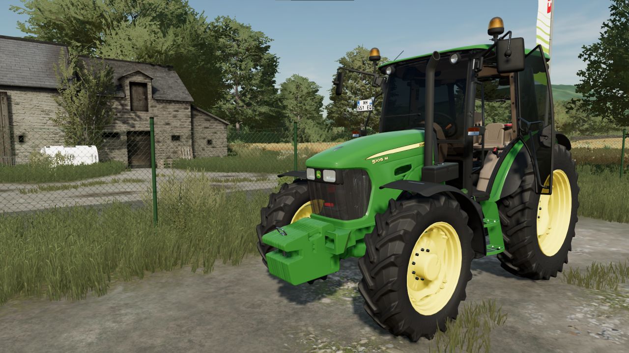 John Deere 5105M