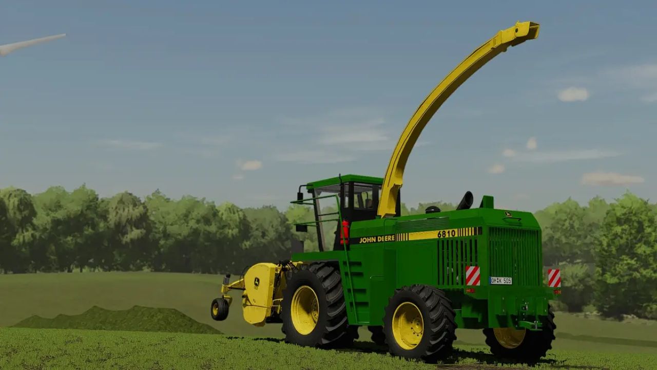 John Deere 6810