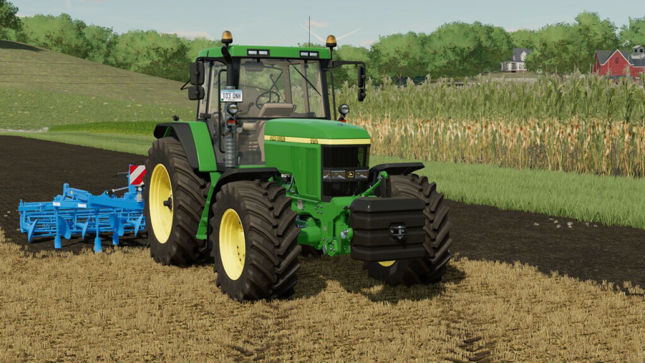 John Deere 7010