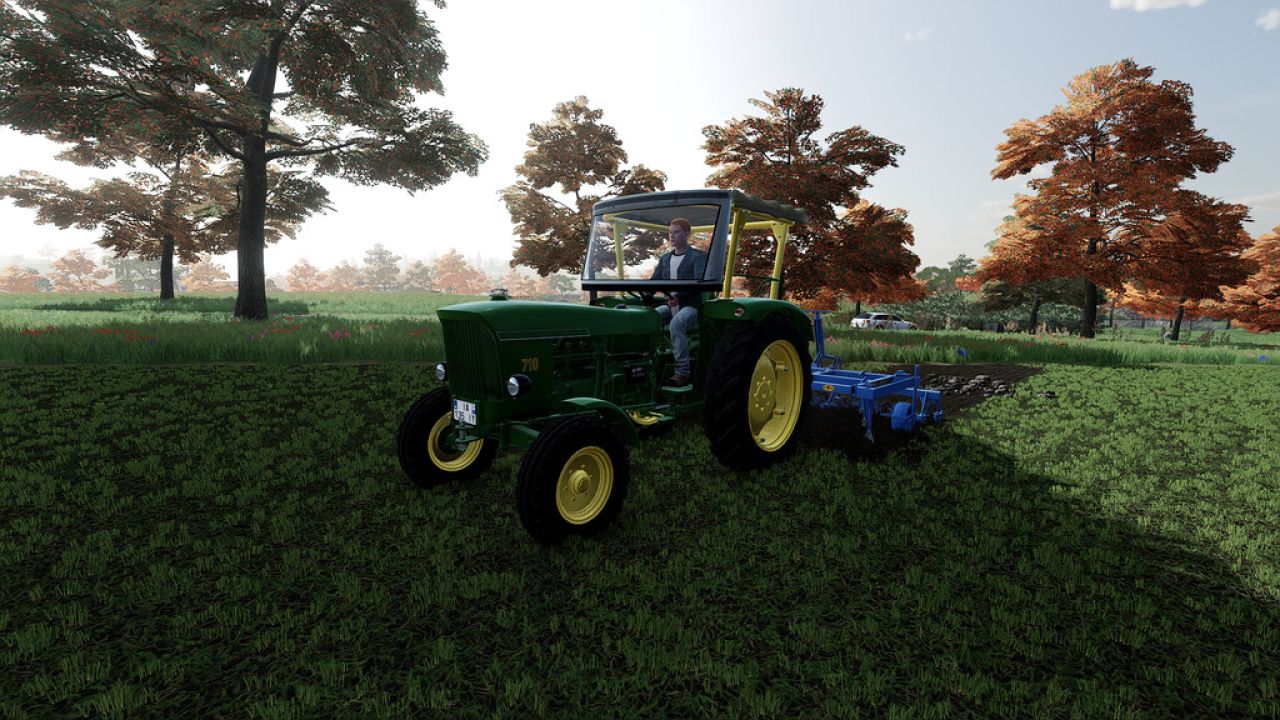 John Deere 710