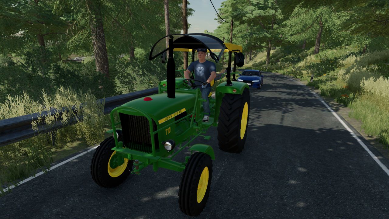 John Deere 710