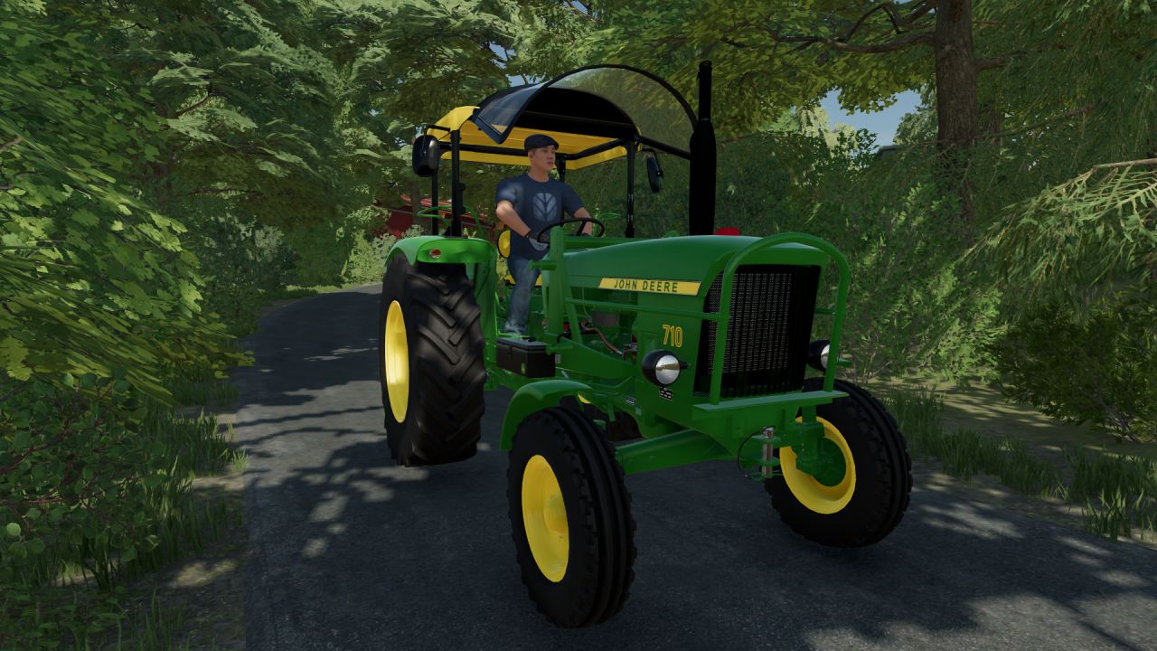 John Deere 710