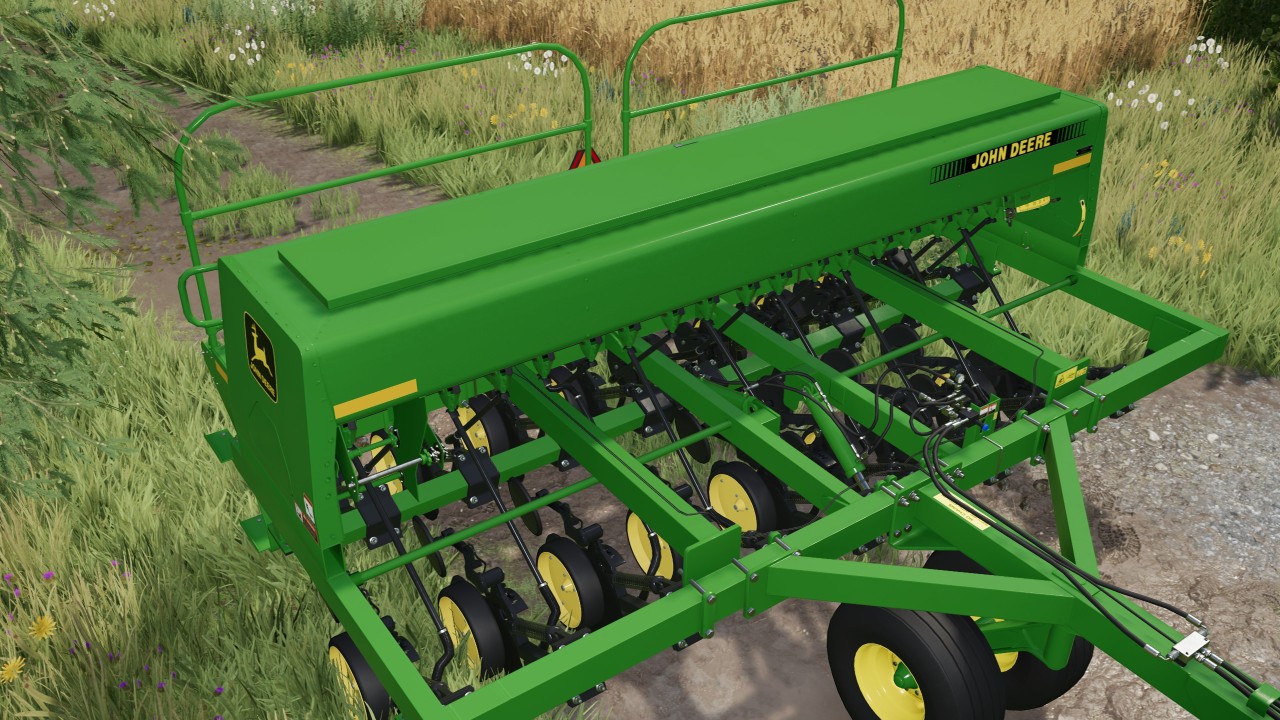 John Deere 750 seed drill