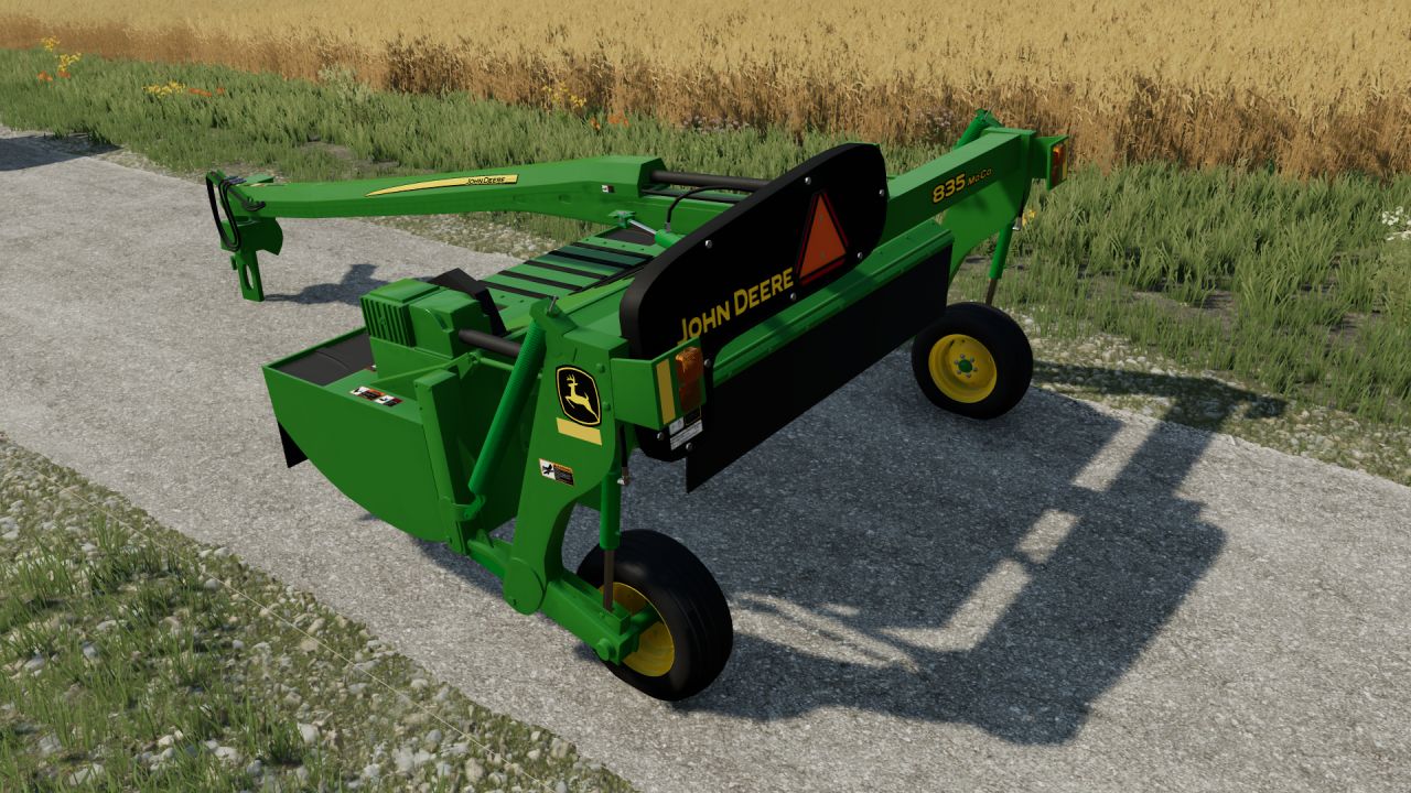 John Deere 835