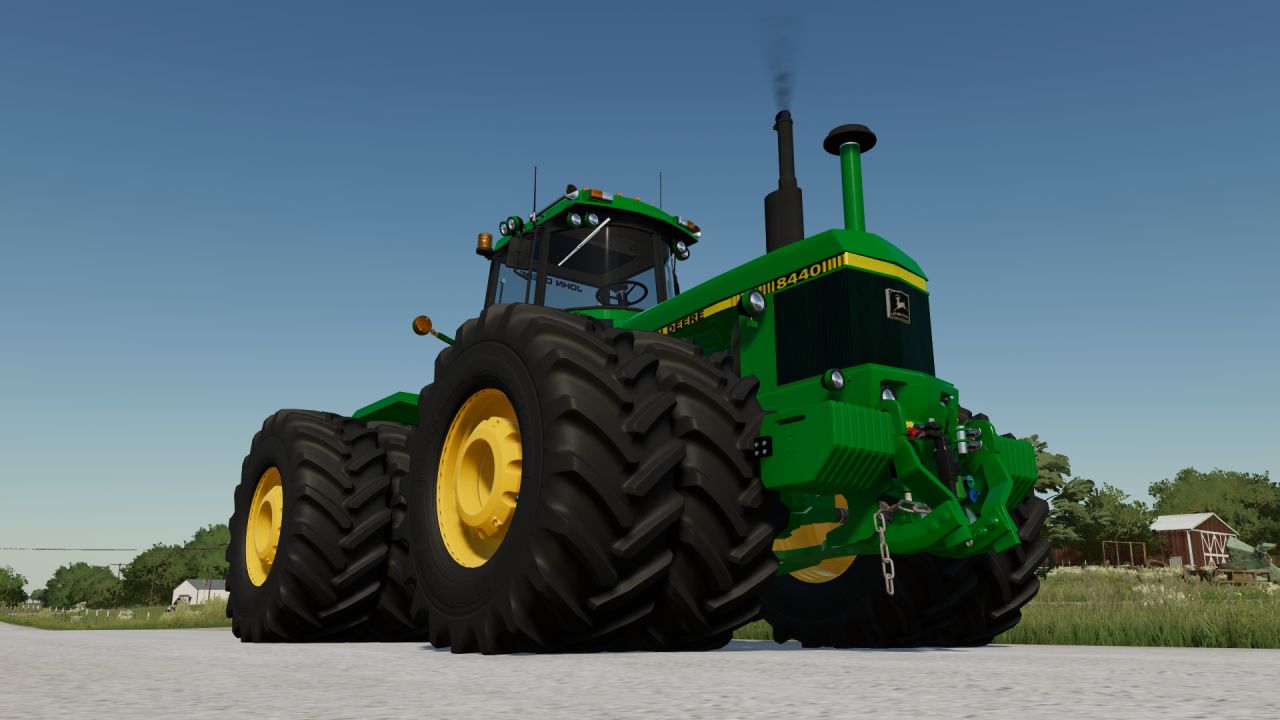 John Deere 8440