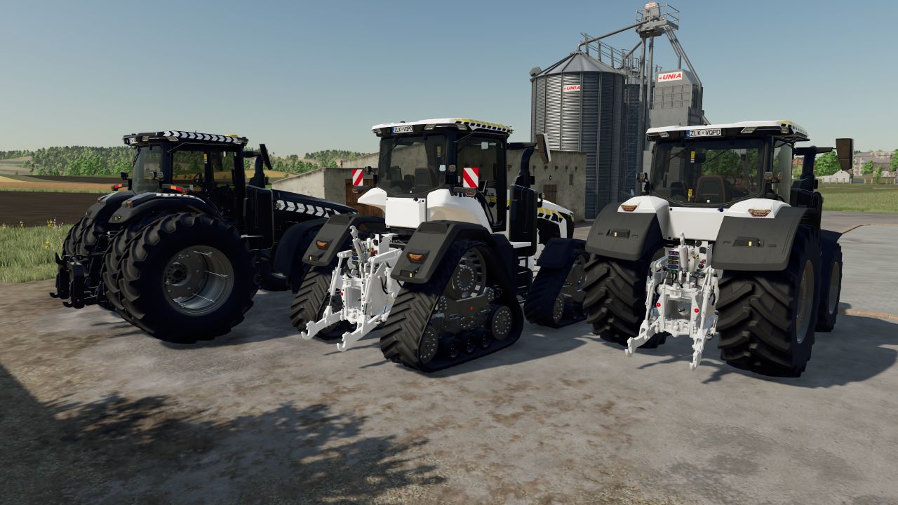 John Deere 8R White Edition