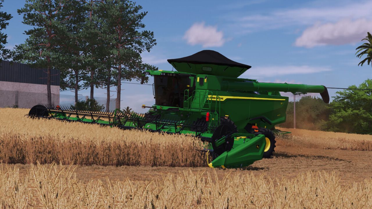 John Deere S7