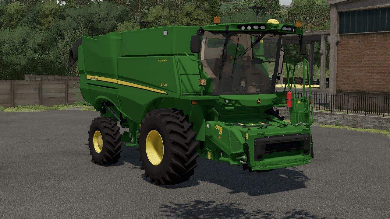 John Deere S700 Hillmaster