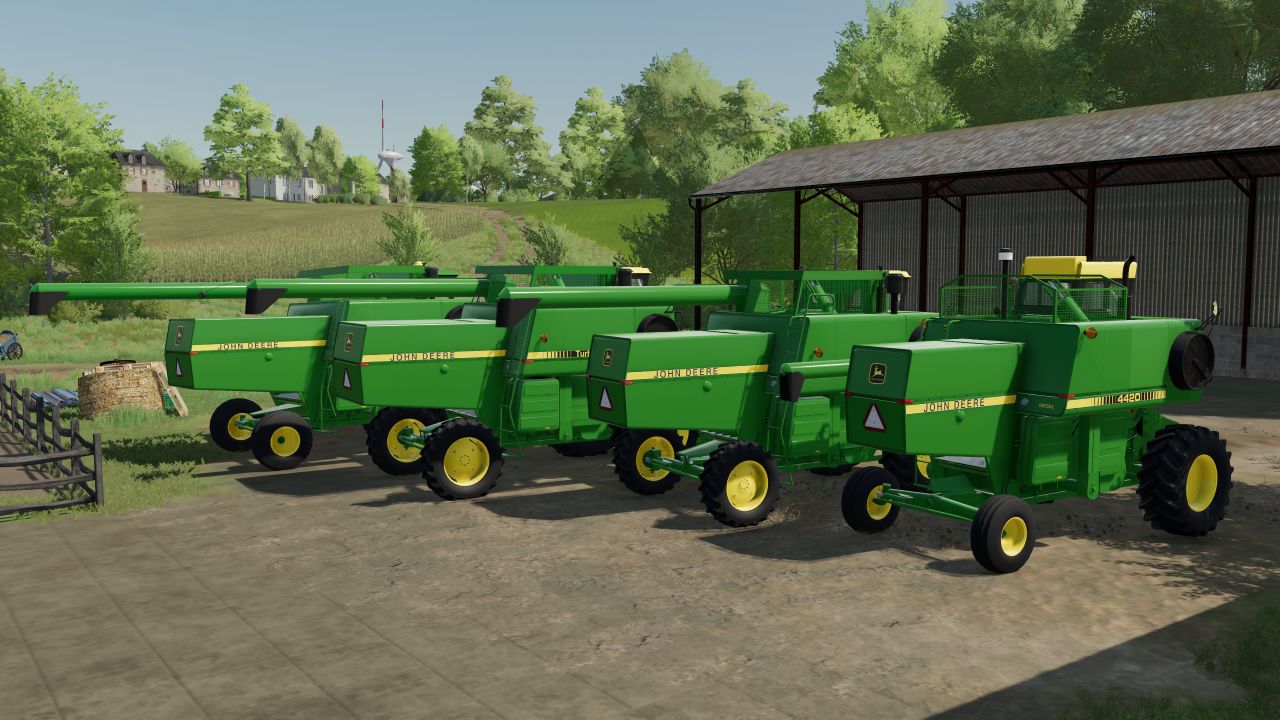 John Deere Titan Series