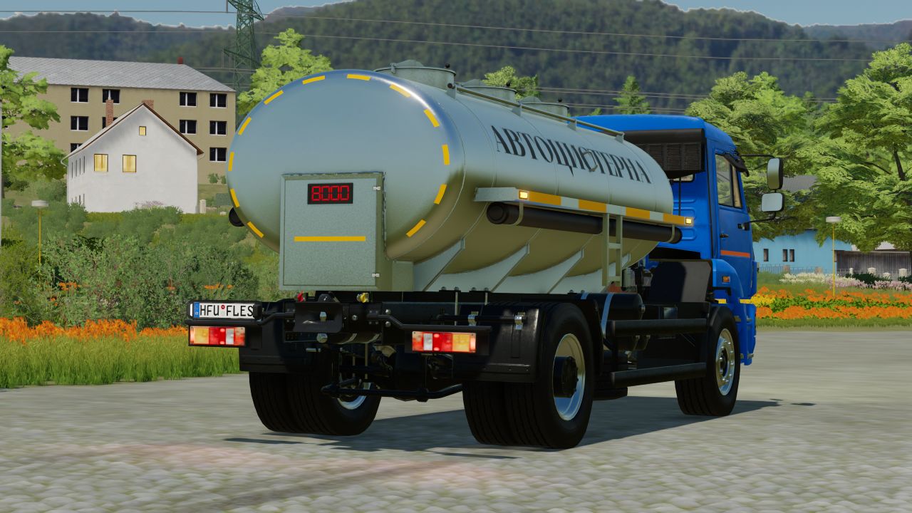 Kamaz 53605 Serbatoio con rimorchio Nefaz 8602