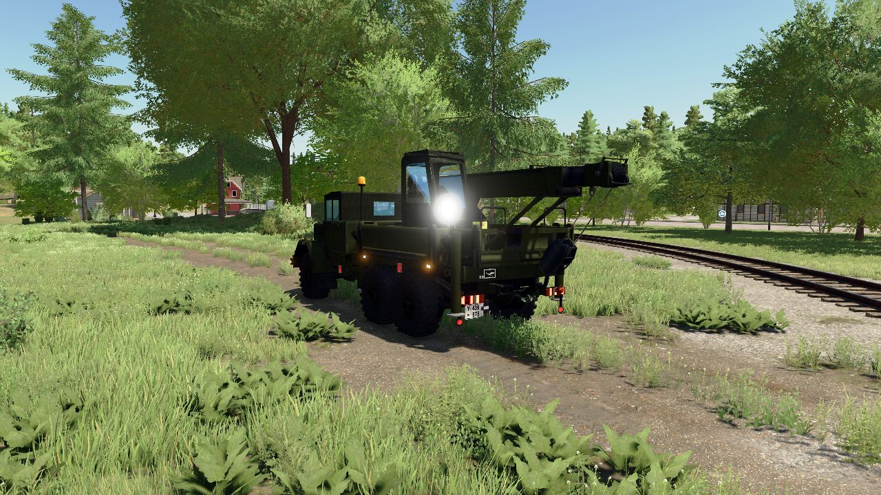 KrAZ-255 / Ciężarówka z żurawiem KrAZ