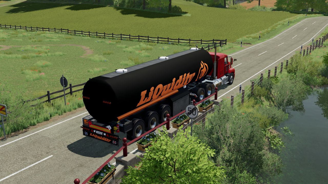 Liquidity tanker trailer